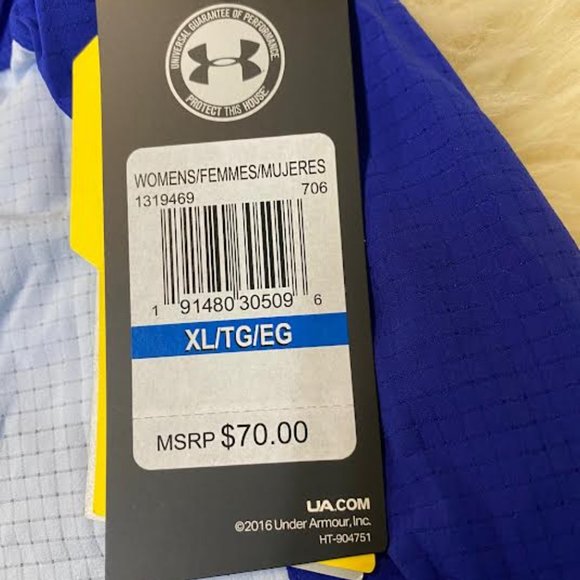 NWT $70 UNDER ARMOUR Women UA Atmos ArmourVen Running Shorts w lots of pockets - Picture 13 of 15